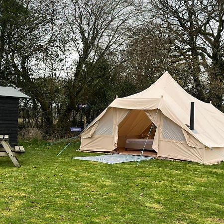 1 Glamping Tent With Kitchen & Electric On Small Family Campsite, No Bedding Supplied Нарберт Екстер'єр фото