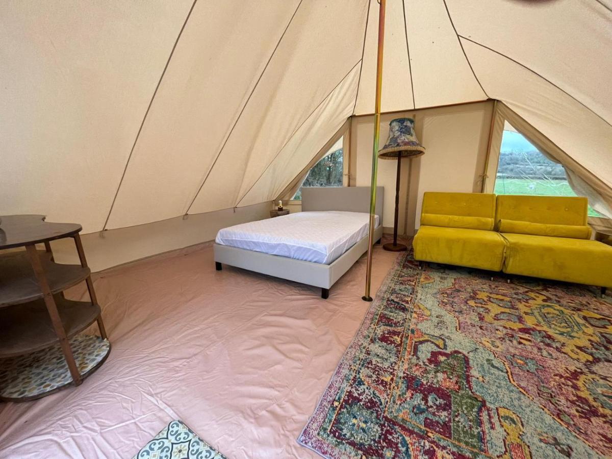 1 Glamping Tent With Kitchen & Electric On Small Family Campsite, No Bedding Supplied Нарберт Екстер'єр фото